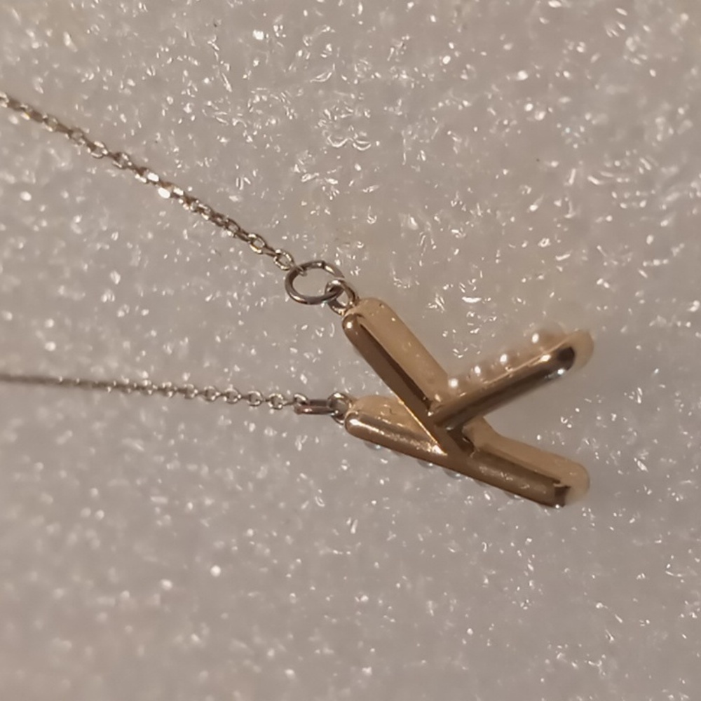 Lauren Conrad Gold Initial 'K' Necklace with Pearls. 18+2 In. Long - Picture 2 of 5